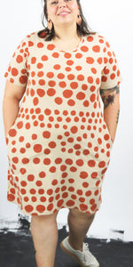 Round neck short pocket dress with rust spots print with sleeves